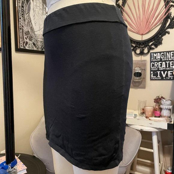 Xhilaration Black Mini-Skirt - Picture 2 of 7